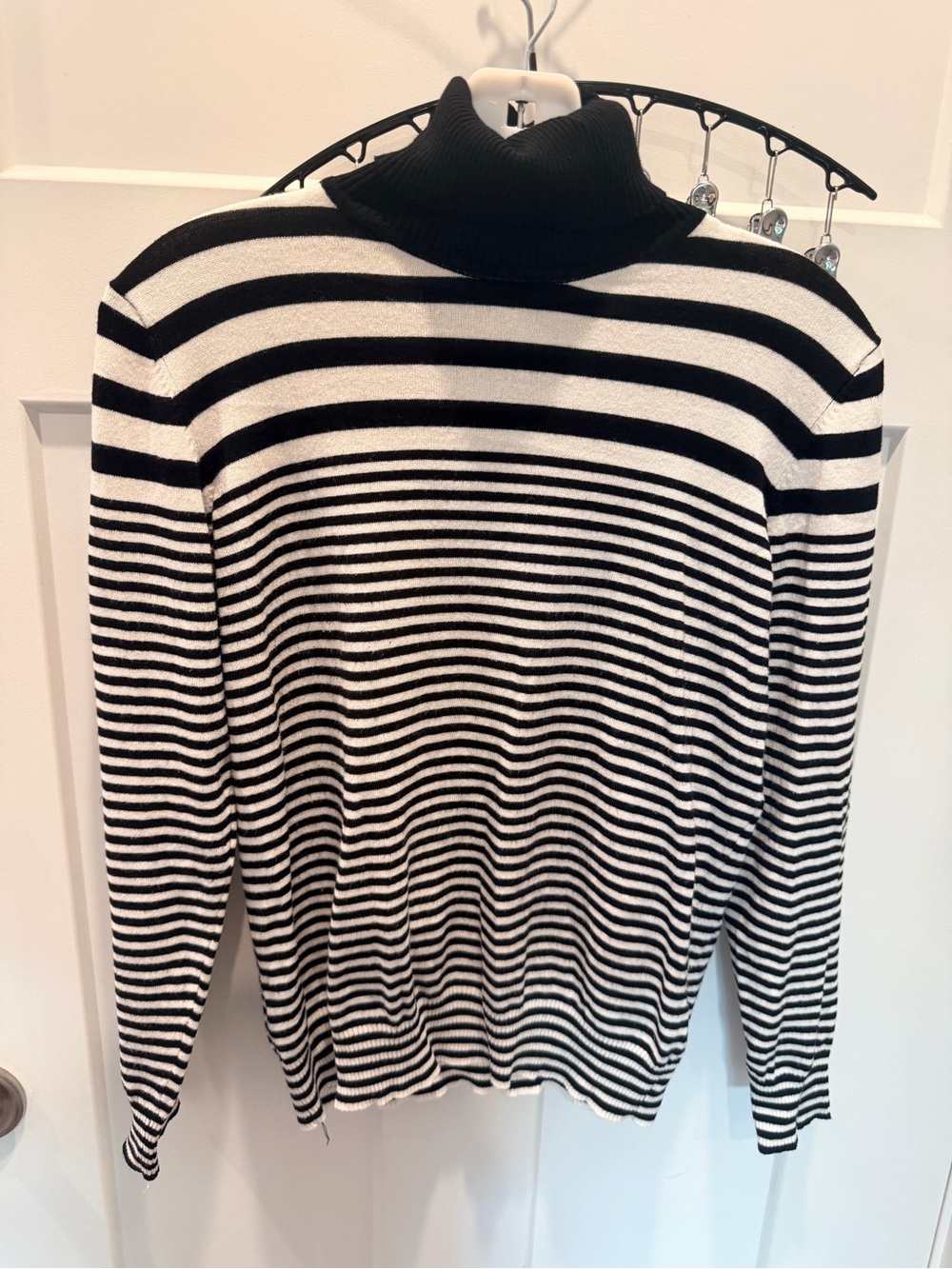 Joseph A Petite Large Black White Striped Turtleneck Sweater Rayon Knit
